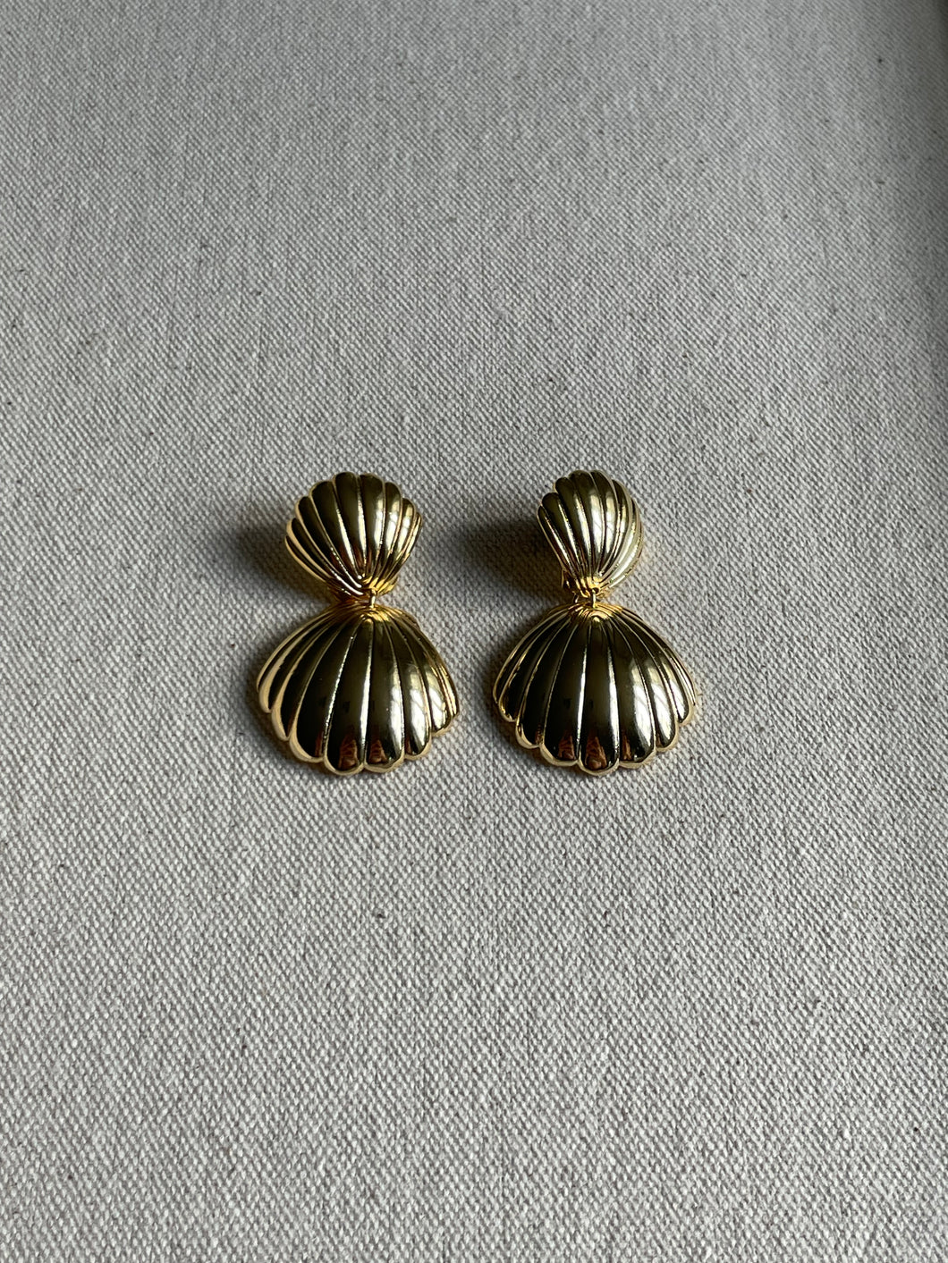 COQUILLAGE EARRINGS