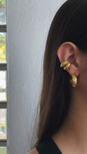 Load image into Gallery viewer, DAHLIA EAR CUFF
