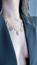 Load image into Gallery viewer, SHELL NECKLACE - Eleva the Label
